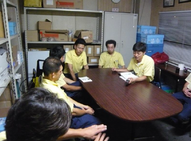 営業所ミーティング/大阪商運株式会社